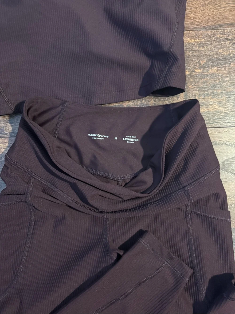 Old Navy Ribbed High-Rise Leggings & Cropped Tank Set - chocolate brown